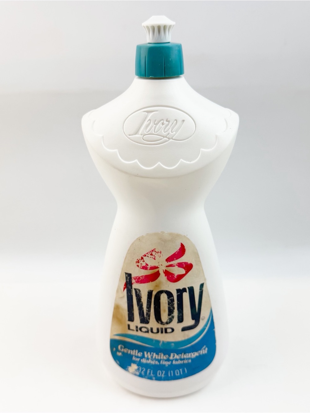 Vintage Ivory Liquid Detergent Dish Soap Pink Bow Kitchen Bottle 32 oz New